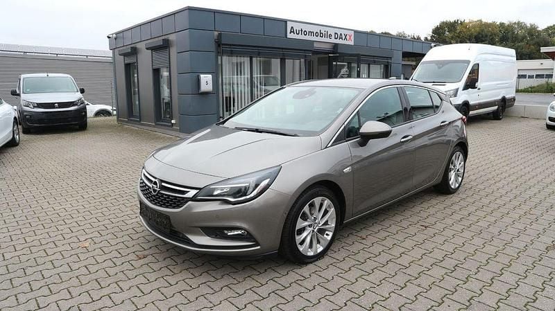 Beige Gebraucht 2017 Opel Astra Innovation Limousine | 7.900 € (Guter Preis) - Bild 1/4