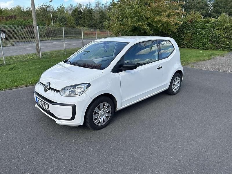 Weiß Gebraucht 2018 VW up! Kleinwagen | 6.200 € (Guter Preis) - Bild 1/4