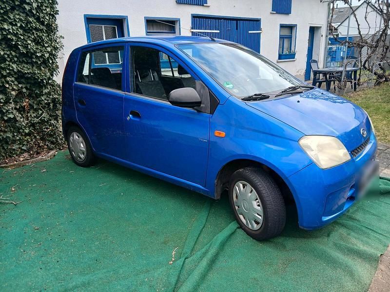 Gebraucht Daihatsu Cuore 60 PS (44 kW) 2003 Blau Kleinwagen