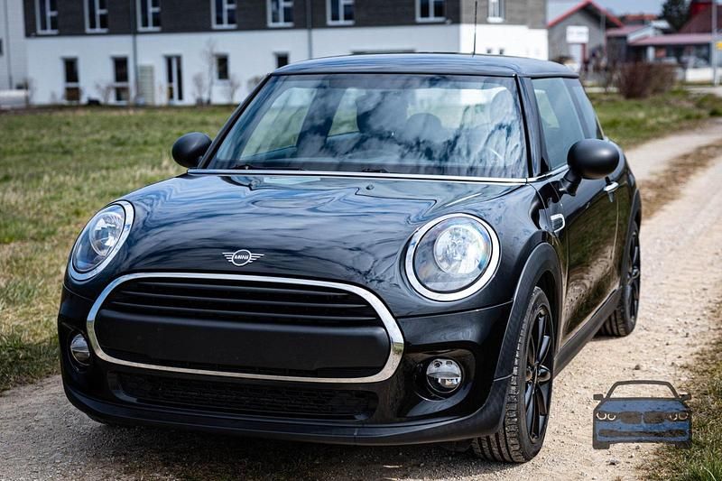 Gebraucht Mini Cooper 102 PS (75 kW) 2018 Schwarz Kleinwagen