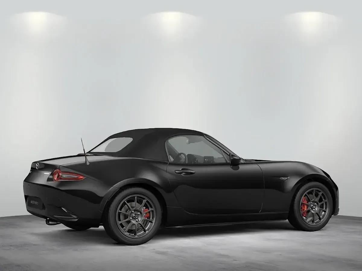 Gebraucht Mazda MX5 132 PS (97 kW) 2026 Jet black Cabrio