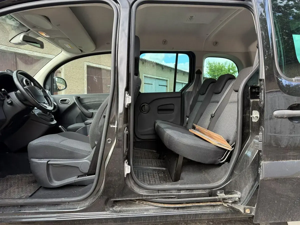 Gebraucht Mercedes Citan 111 110 PS (80 kW) 2019 Schwarz Van / Kleinbus