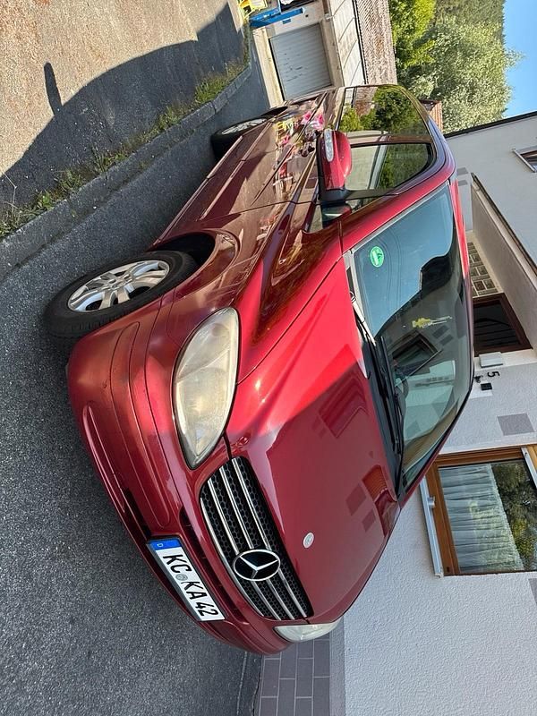 Gebraucht Mercedes Viano 150 PS (110 kW) 2007 Rot Van / Kleinbus