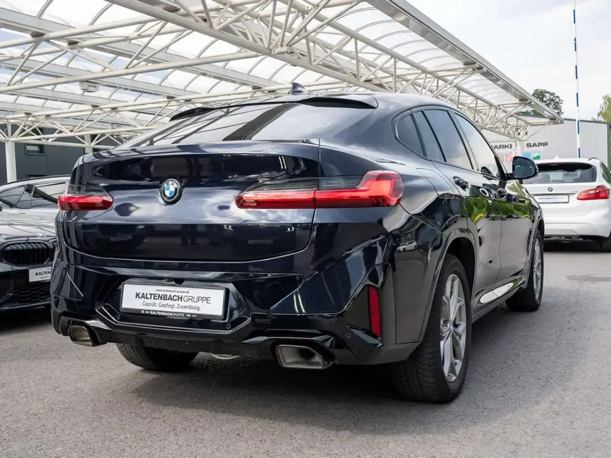Gebraucht BMW X4 M Sport 286 PS (210 kW) 2023 Schwarz SUV