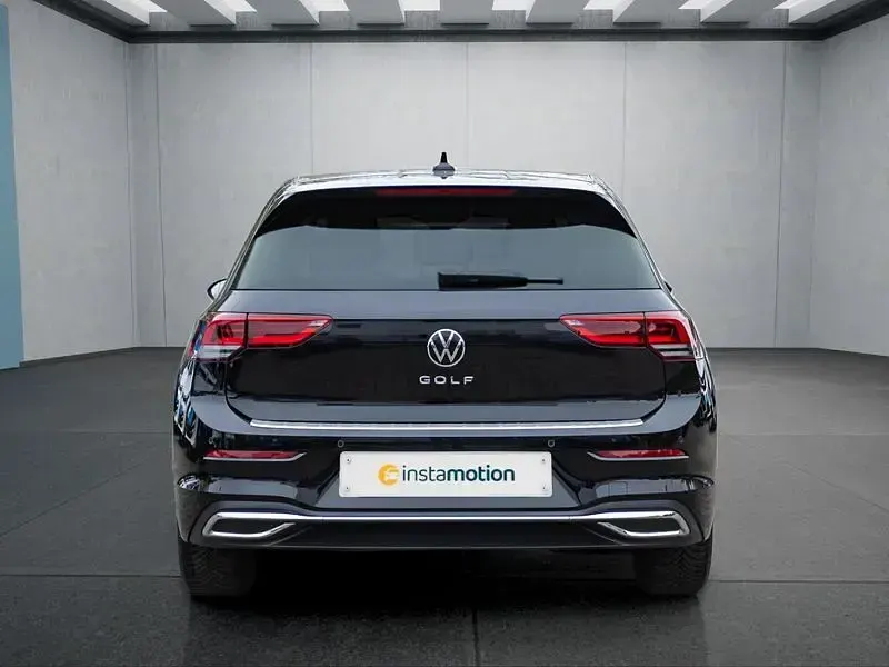 Gebraucht VW Golf VIII 150 PS (110 kW) 2024 Schwarz Kleinwagen