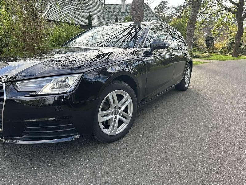 Schwarz Gebraucht 2016 Audi A4 Kombi | 16.000 € (Fairer Preis) - Bild 1/4