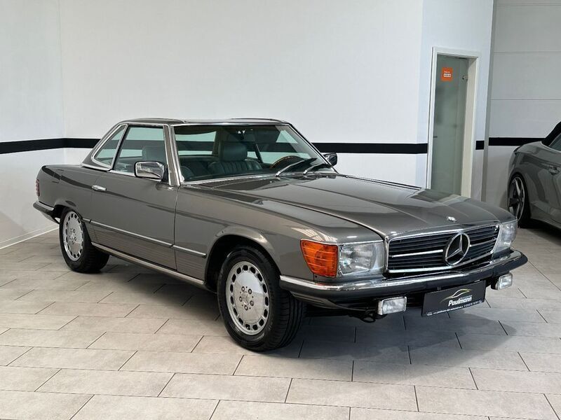 Grau Gebraucht 1983 Mercedes SL380 Cabrio | 28.790 € - Bild 1/4