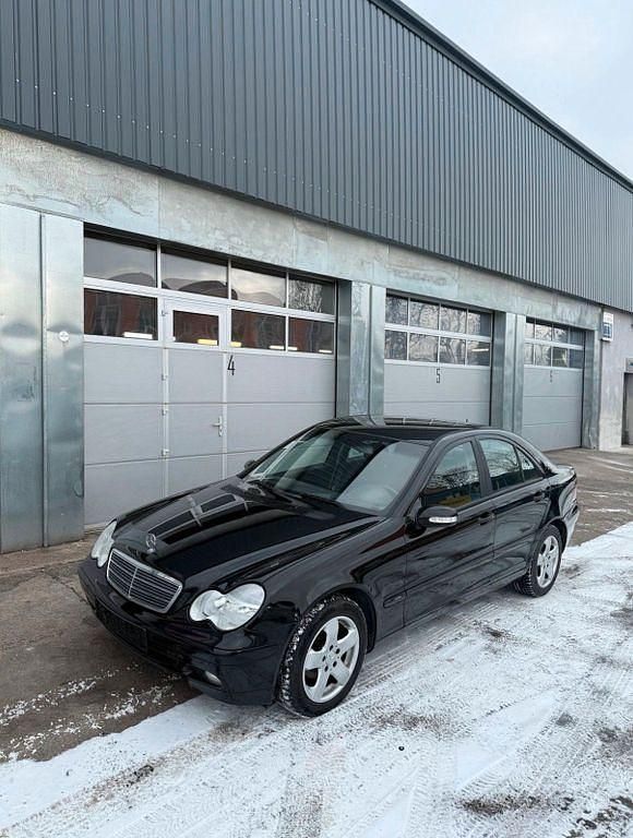 Gebraucht Mercedes C220 Classic 143 PS (105 kW) 2000 Schwarz Limousine