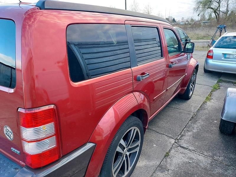 Gebraucht Dodge Nitro 130 PS (95 kW) 2008 Rot SUV
