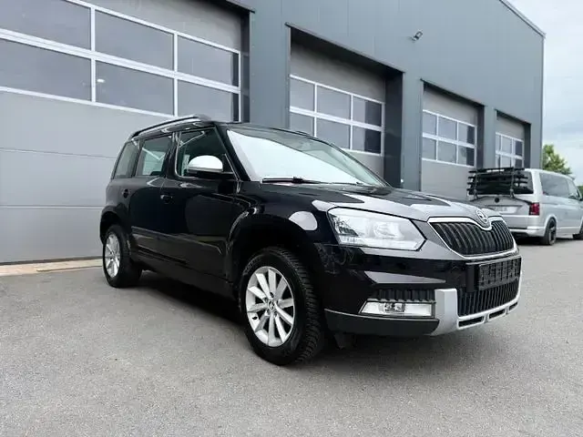 Gebraucht Skoda Yeti Ambition 110 PS (80 kW) 2015 Schwarz SUV