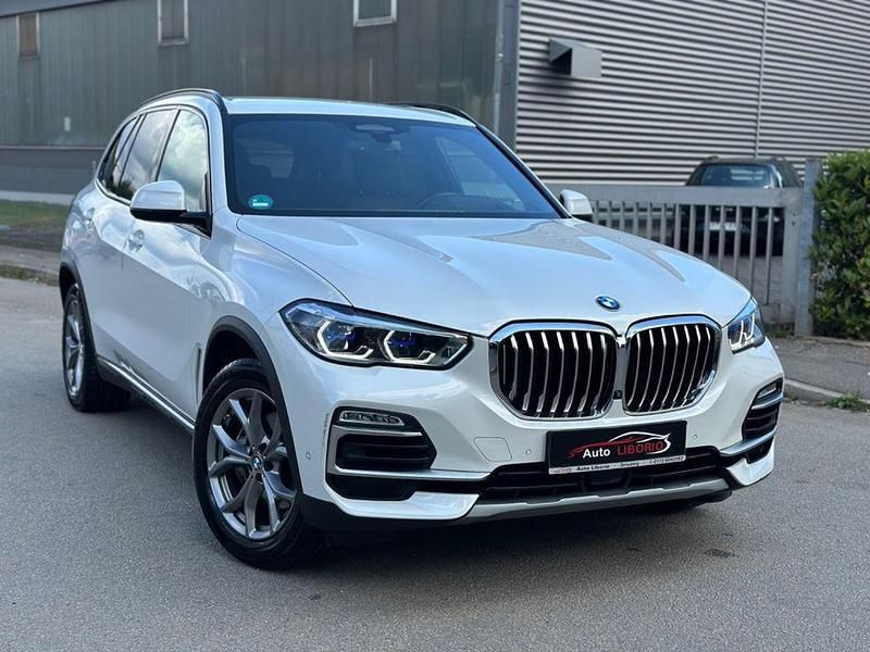 Weiß Gebraucht 2021 BMW X5 xLine SUV | 48.700 € - Bild 1/4