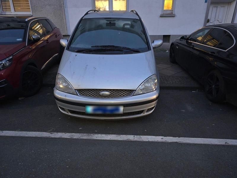 Gebraucht Ford Galaxy Ambiente 116 PS (85 kW) 2001 Grau Van / Kleinbus