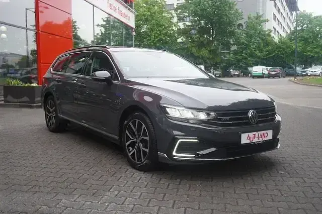 Gebraucht VW Passat GTE 218 PS (160 kW) 2021 Uranograu Kombi