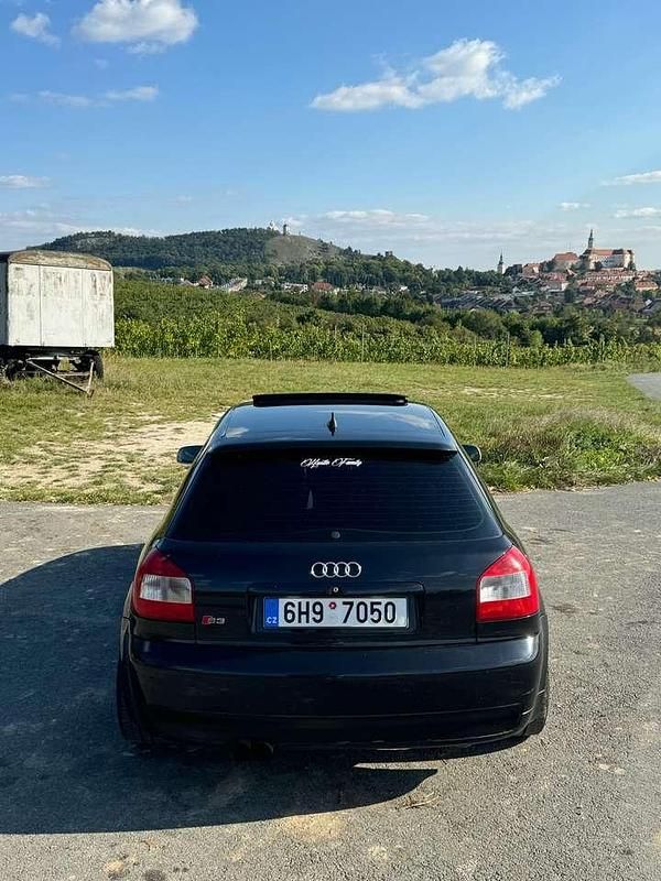 Second-hand Audi S3 305 CP (224 kW) 1999 Negru Hatchback