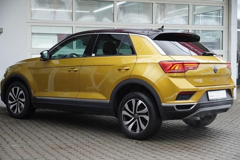 Gebraucht VW T-Roc Active 150 PS (110 kW) 2021 Kurkumagelb metallic SUV