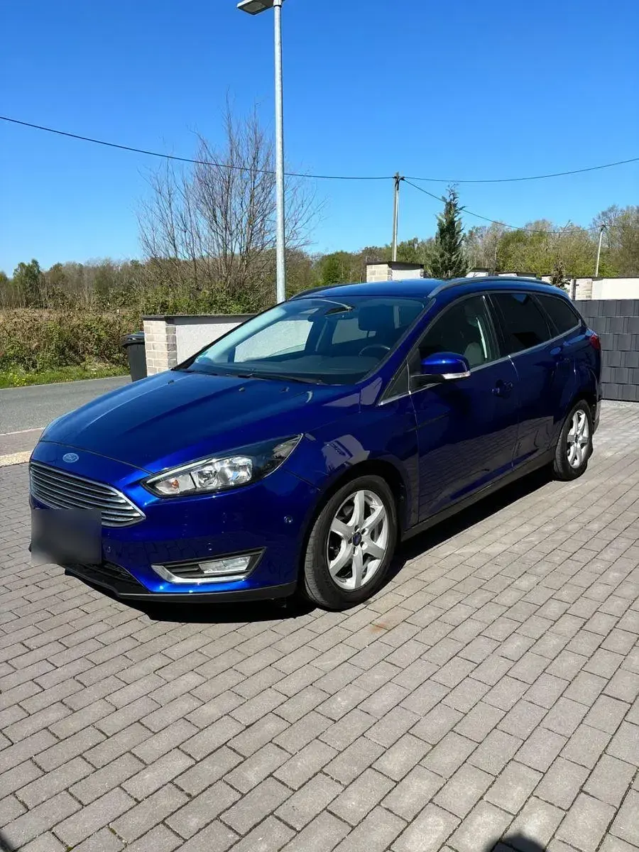 Second-hand Ford Focus 125 CP (91 kW) 2018 Albastru Berlinǎ