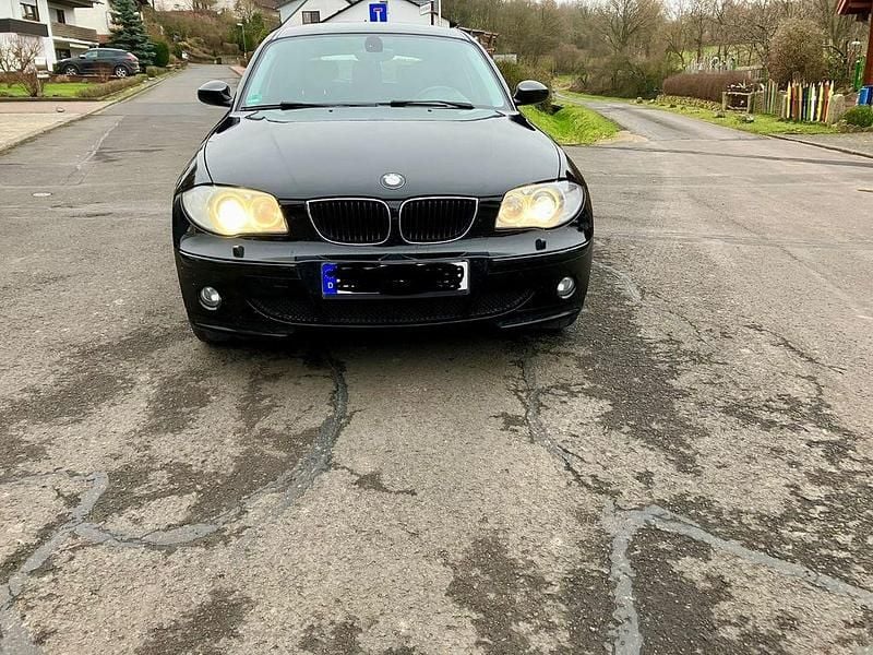 Schwarz Gebraucht 2006 BMW 116 Advantage Kleinwagen | 4.950 € (Etwas zu teuer) - Bild 1/4