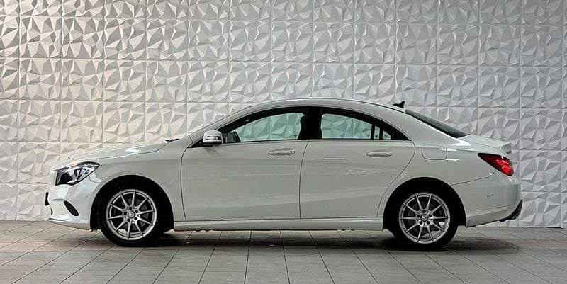Gebraucht Mercedes CLA180 122 PS (89 kW) 2016 Weiß Limousine