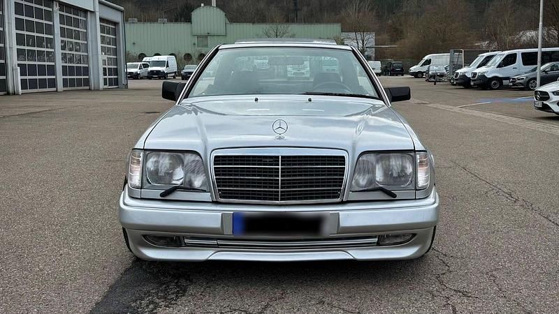 Gebraucht Mercedes E320 AMG 220 PS (161 kW) 1994 Silber Coupé