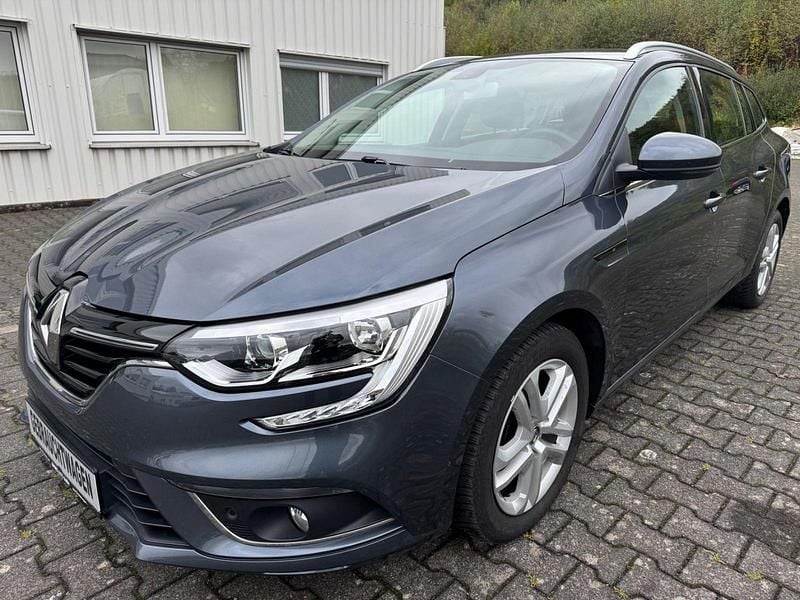 Gebraucht Renault Mégane GrandTour Business 116 PS (85 kW) 2020 Grau Kombi