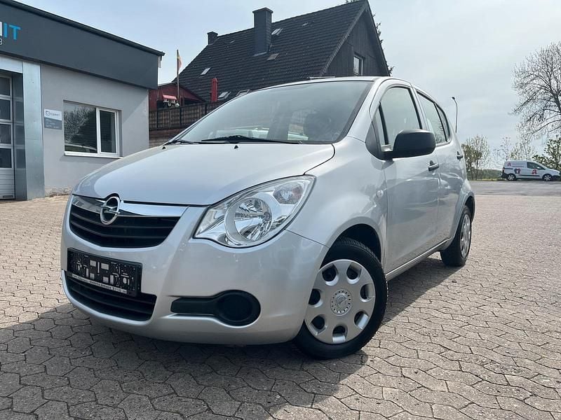 Second-hand Opel Agila 65 CP (47 kW) 2009 Argintiu Hatchback