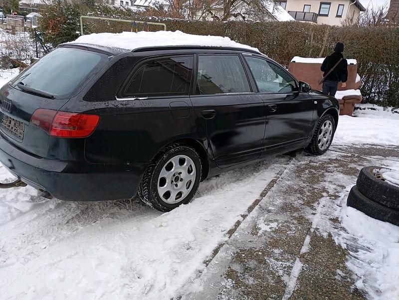 Schwarz Gebraucht 2006 Audi A6 Kombi | 1.950 € (Fairer Preis) - Bild 1/4