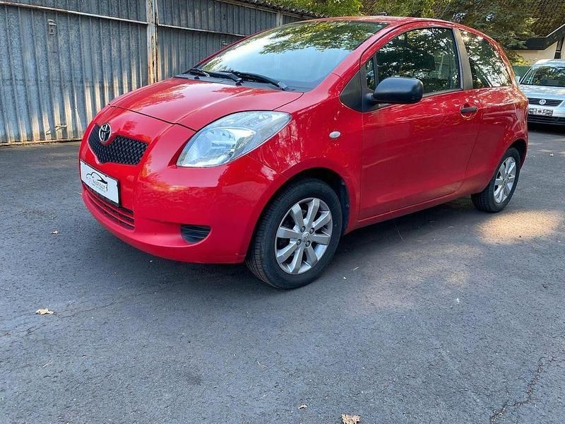 Rot Gebraucht 2008 Toyota Yaris Basis Kleinwagen | 850 € (Superpreis) - Bild 1/4