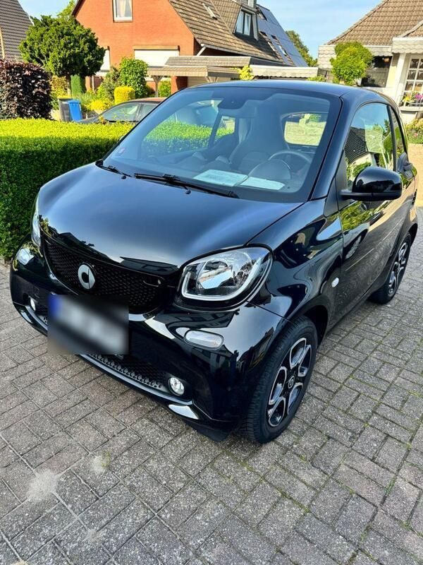 Schwarz Gebraucht 2015 Smart ForTwo Coupé Prime Coupé | 13.000 € - Bild 1/4