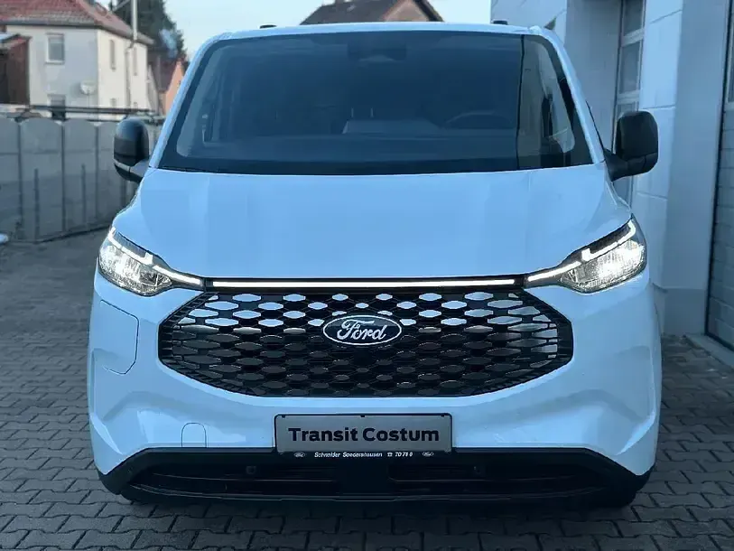 Second-hand Ford Transit 160 kW (218 CP) 2025 Andere Berlinǎ