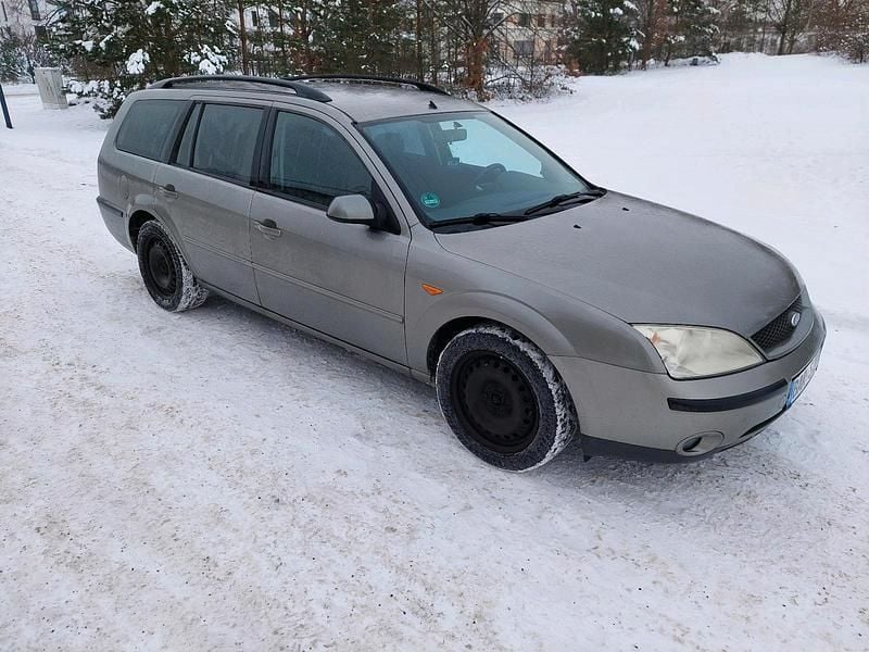 Gebraucht Ford Mondeo 125 PS (91 kW) 2002 Grau Kombi
