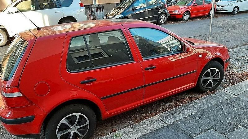 Gebraucht VW Golf IV 75 PS (55 kW) 2002 Rot Limousine