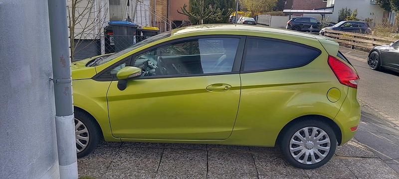 Gebraucht Ford Fiesta 60 PS (44 kW) 2009 Grün Kleinwagen