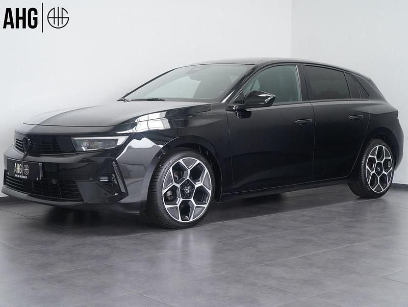 Schwarz Gebraucht 2024 Opel Astra Ultimate Limousine | 20.990 € (Guter Preis) - Bild 1/4