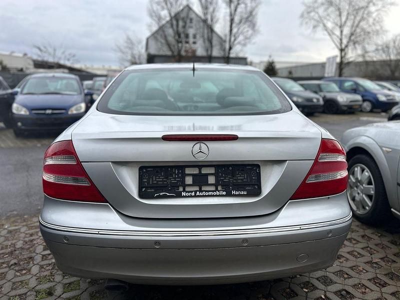 Gebraucht Mercedes CLK200 163 PS (119 kW) 2004 Silber Coupé