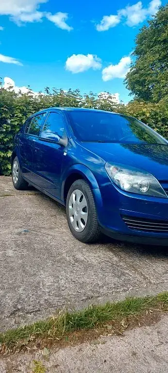 Gebraucht Opel Astra 90 PS (66 kW) 2004 Blau Limousine