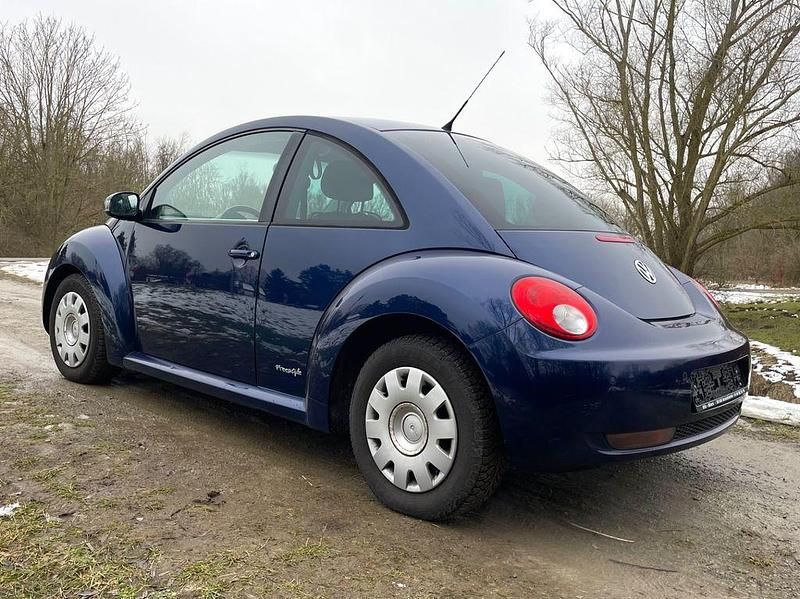 Gebraucht VW New Beetle Freestyle 75 PS (55 kW) 2009 Blau Kleinwagen