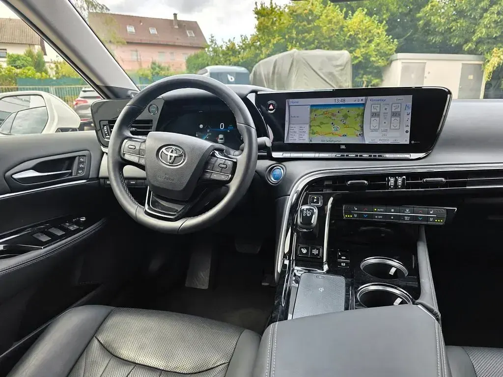 Gebraucht Toyota Mirai Advance 182 PS (133 kW) 2021 Weiß Limousine