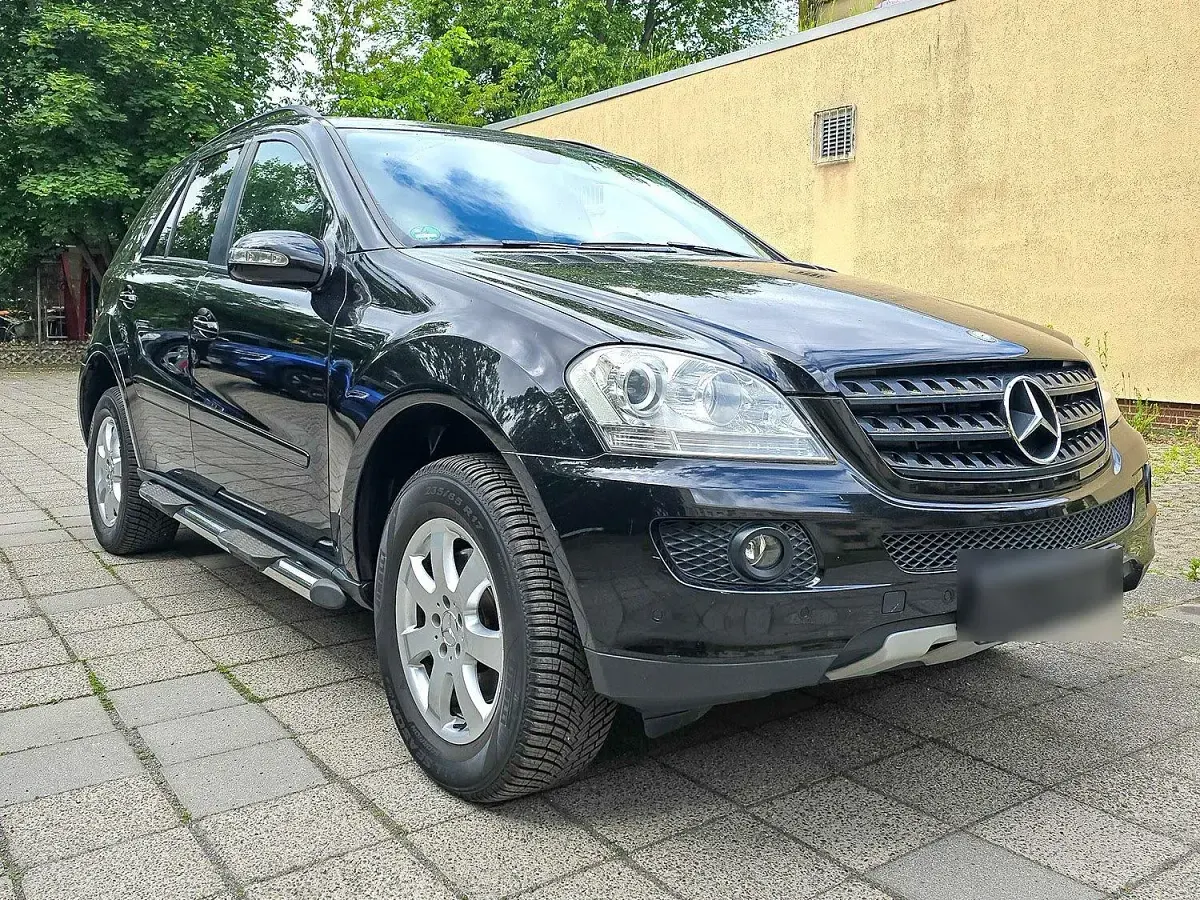 Gebraucht Mercedes ML280 Edition 196 PS (144 kW) 2007 Schwarz SUV