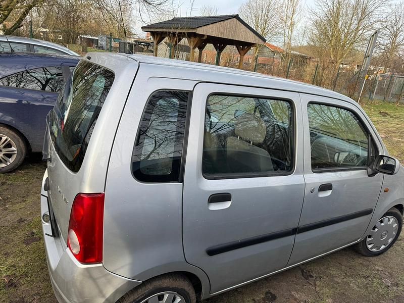Gebraucht Opel Agila 75 PS (55 kW) 2001 Silber Kleinwagen