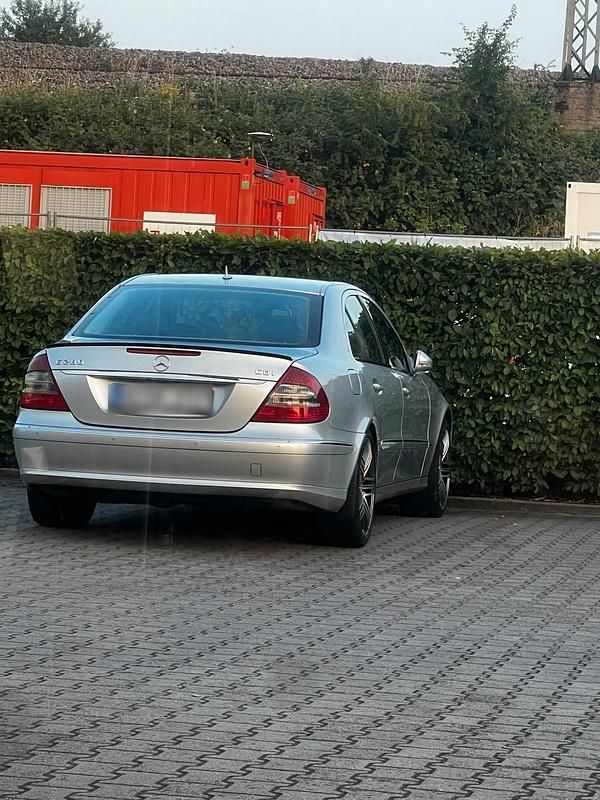 Brugt Mercedes E280 Avantgarde 190 HK (139 kW) 2006 Sølv Sedan