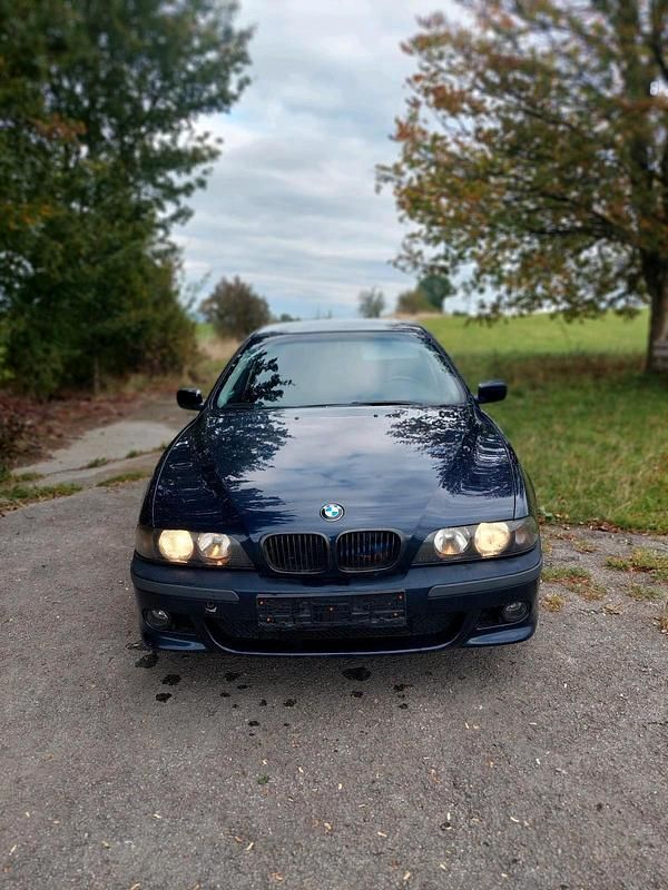 Schwarz Gebraucht 2000 BMW 520 Limousine | 1.900 € (Superpreis) - Bild 1/4