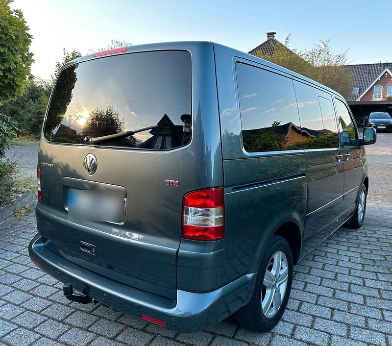 Gebraucht VW T5 Highline 174 PS (127 kW) 2009 Grau Van
