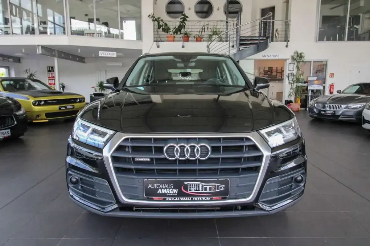 Używany Audi Q5 Ambiente 252 KM (185 kW) 2017 Czarny SUV