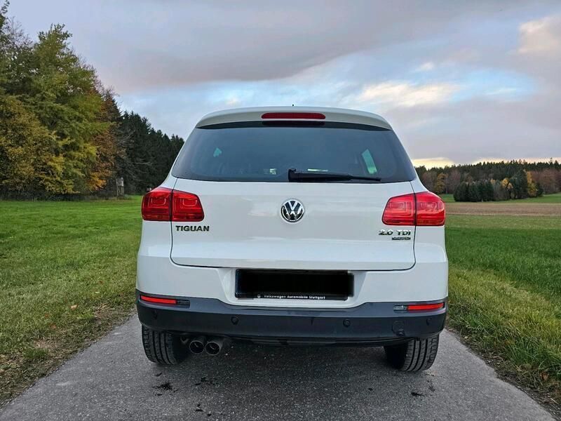 Weiß Gebraucht 2012 VW Tiguan SUV | 8.990 € (Guter Preis) - Bild 1/4