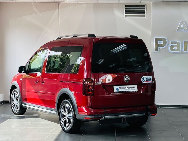 Gebraucht VW Caddy 102 PS (75 kW) 2020 Rot Van / Kleinbus