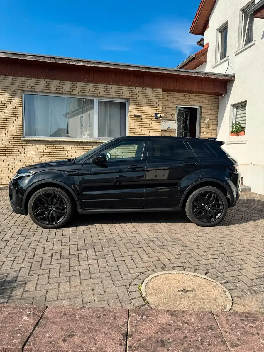 Gebraucht Land Rover Range Rover evoque HSE 180 PS (132 kW) 2017 Schwarz SUV