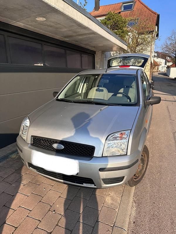 Gebraucht Ford Fusion 80 PS (58 kW) 2004 Silber Kleinwagen