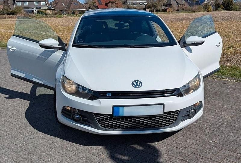 Usata VW Scirocco 200 CV (147 kW) 2009 Bianco Coupé