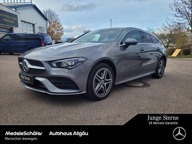 Lack mountaingrau Gebraucht 2022 Mercedes CLA250e Shooting Brake AMG Kombi | 26.470 € (Guter Preis) - Bild 1/4