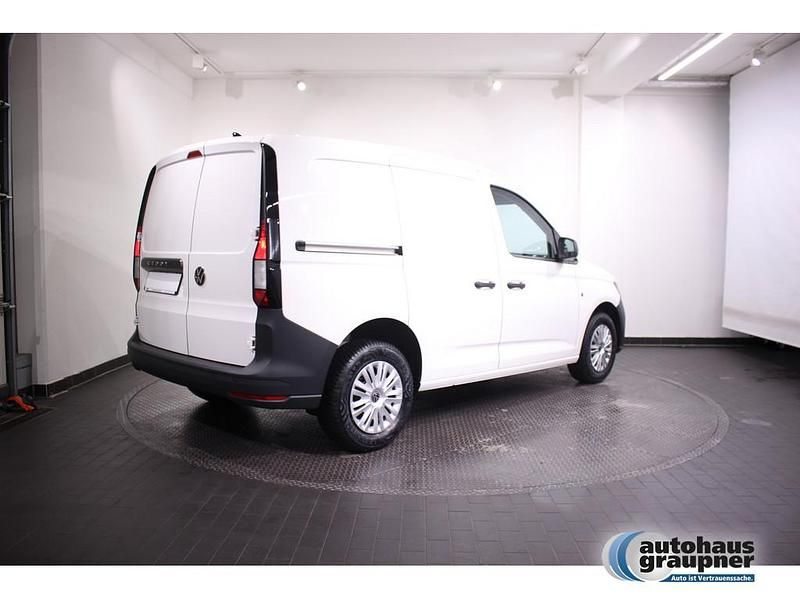Neu VW Caddy 102 PS (75 kW) 2026 Weiss / candy weiss Van / Kleinbus